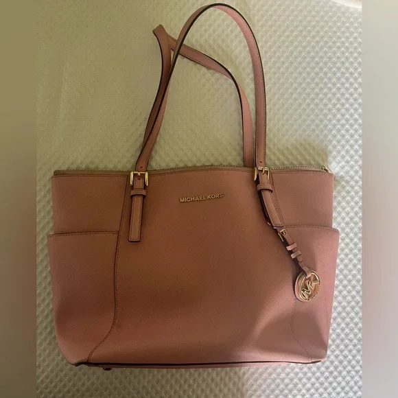 Michael Kors Purse - Picture 1 of 8